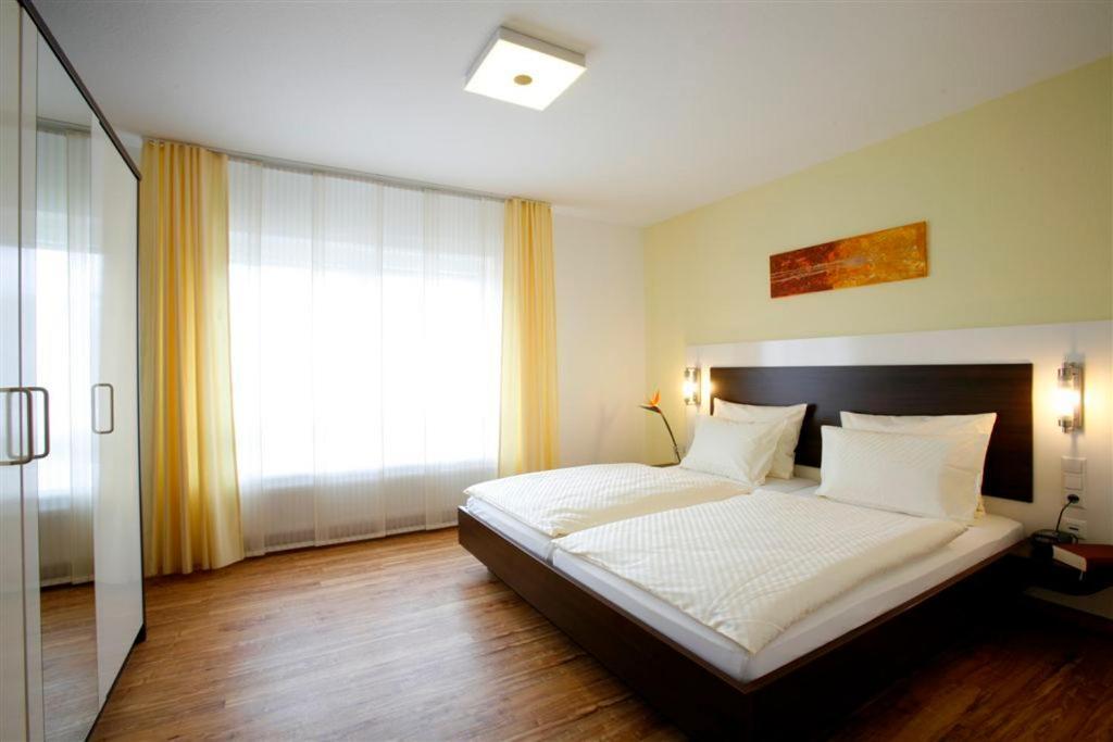 Serviced Apartments Kurpfalzhof 오프터스하임 객실 사진