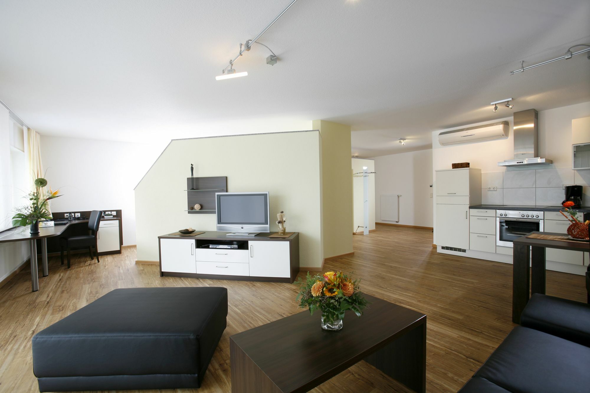 Serviced Apartments Kurpfalzhof 오프터스하임 외부 사진